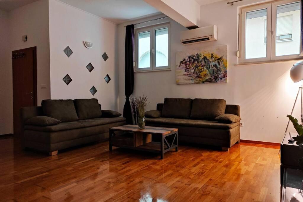 Spacious Apartment Near City Center And The Beach 斯普利特 外观 照片