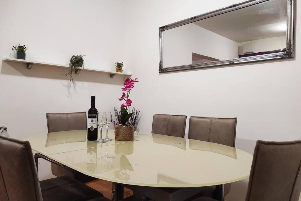 Spacious Apartment Near City Center And The Beach 斯普利特 外观 照片