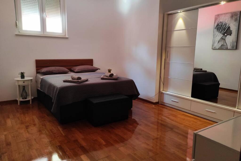 Spacious Apartment Near City Center And The Beach 斯普利特 外观 照片